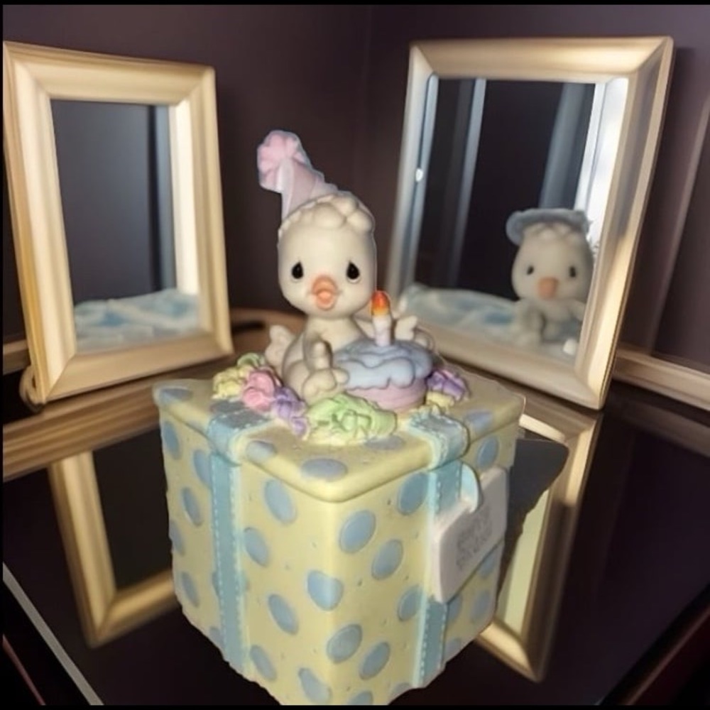 Happy Birdie Trinket Box